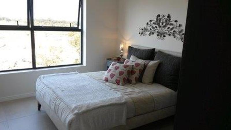 To Let 1 Bedroom Property for Rent in Somerset West Western Cape